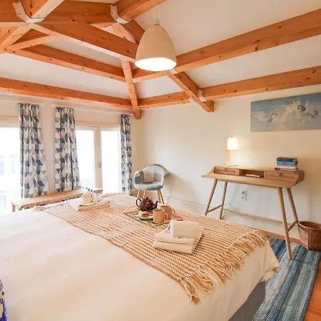 Unique Cosy Duplex Апартаменты Порту